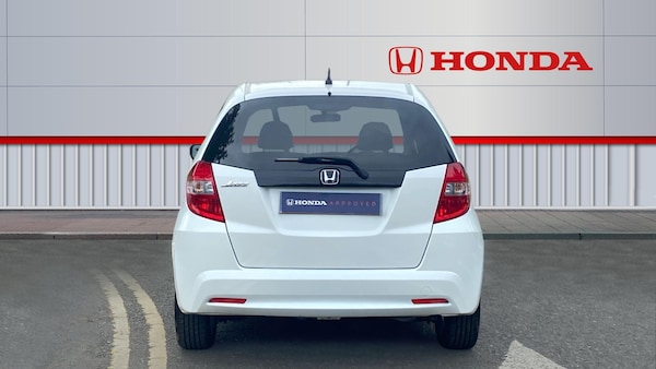 Used Honda Jazz 2015 for sale - 76302117: Photo 7