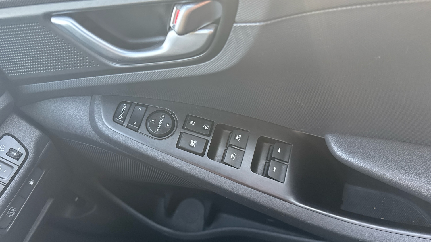 Used Hyundai IONIQ 2018 for sale - 76340513: Photo 27