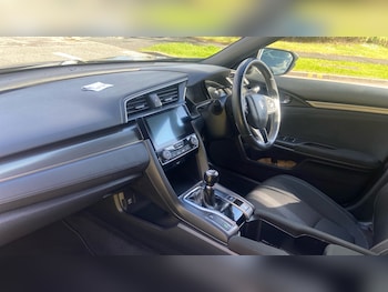 Used Honda Civic 2017 for sale - 78540718: Photo