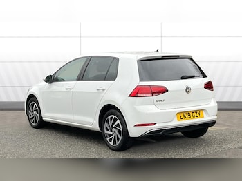 Used Volkswagen Golf 2019 for sale - 77375805: Photo