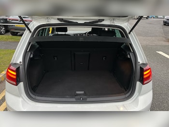 Used Volkswagen Golf 2019 for sale - 77375805: Photo