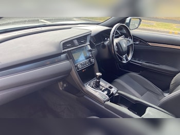 Used Honda Civic 2021 for sale - 79259936: Photo