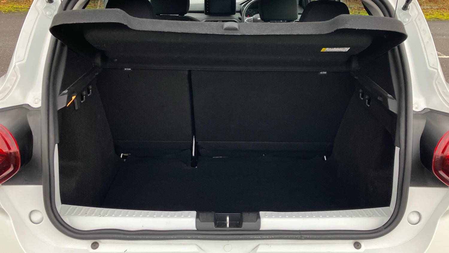 Used Dacia Sandero 2023 for sale - 77310852: Photo 4