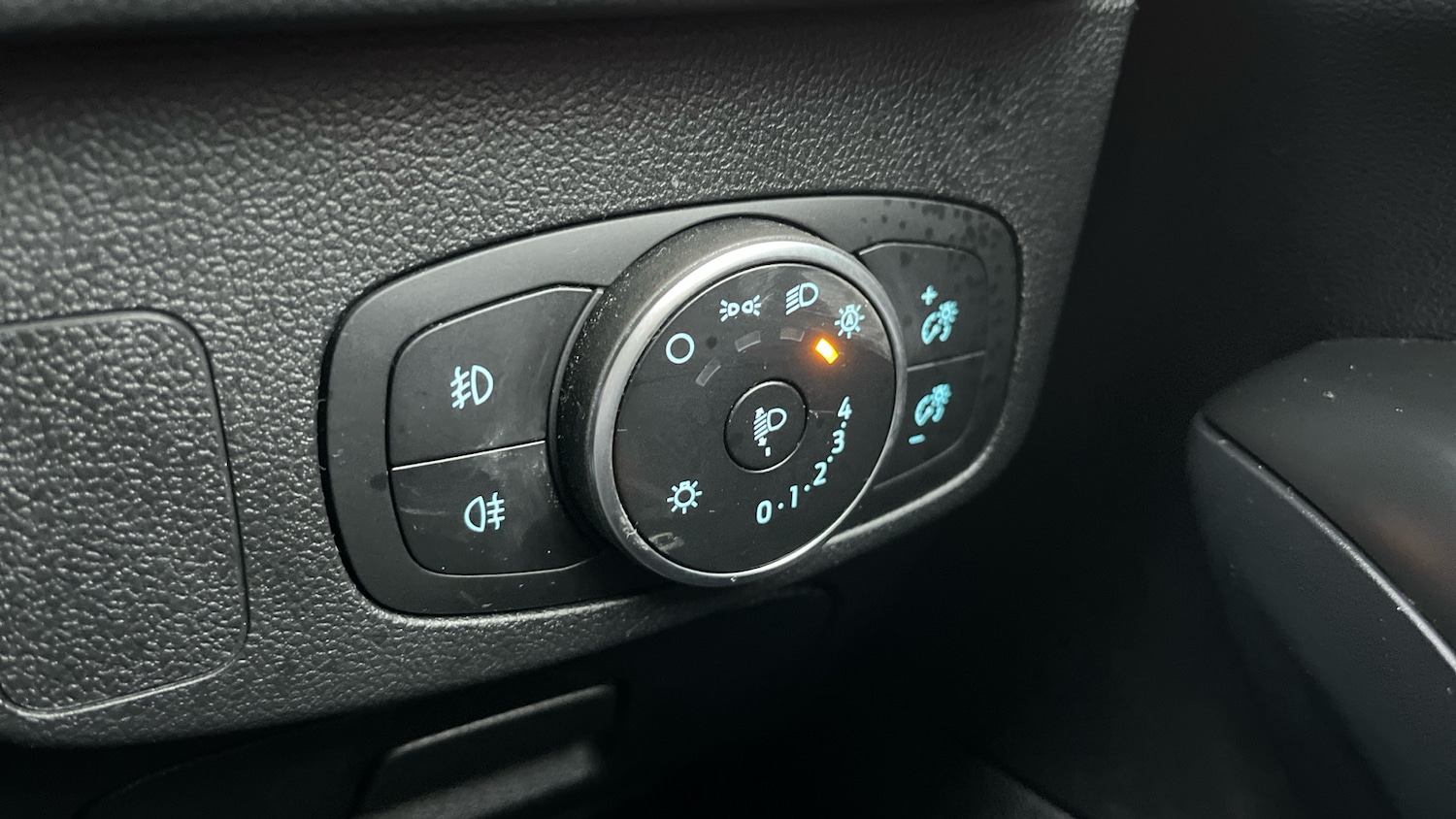 Used Ford Focus 2019 for sale - 77677011: Photo 32