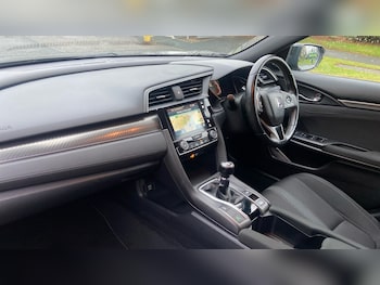Used Honda Civic 2019 for sale - 77012913: Photo