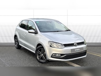 Used Volkswagen Polo 2017 for sale - 76461756: Photo