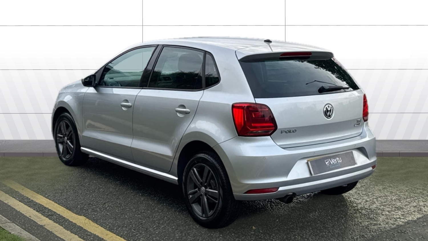Used Volkswagen Polo 2017 for sale - 76461756: Photo 2