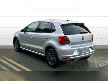 Used Volkswagen Polo 2017 for sale - 76461756: Photo
