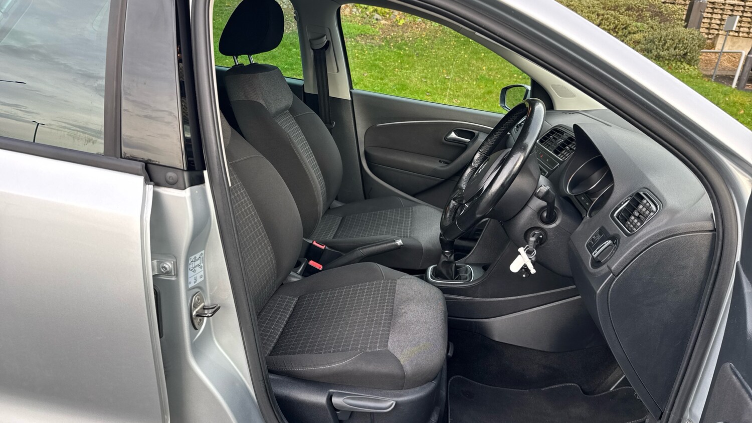 Used Volkswagen Polo 2017 for sale - 76461756: Photo 31