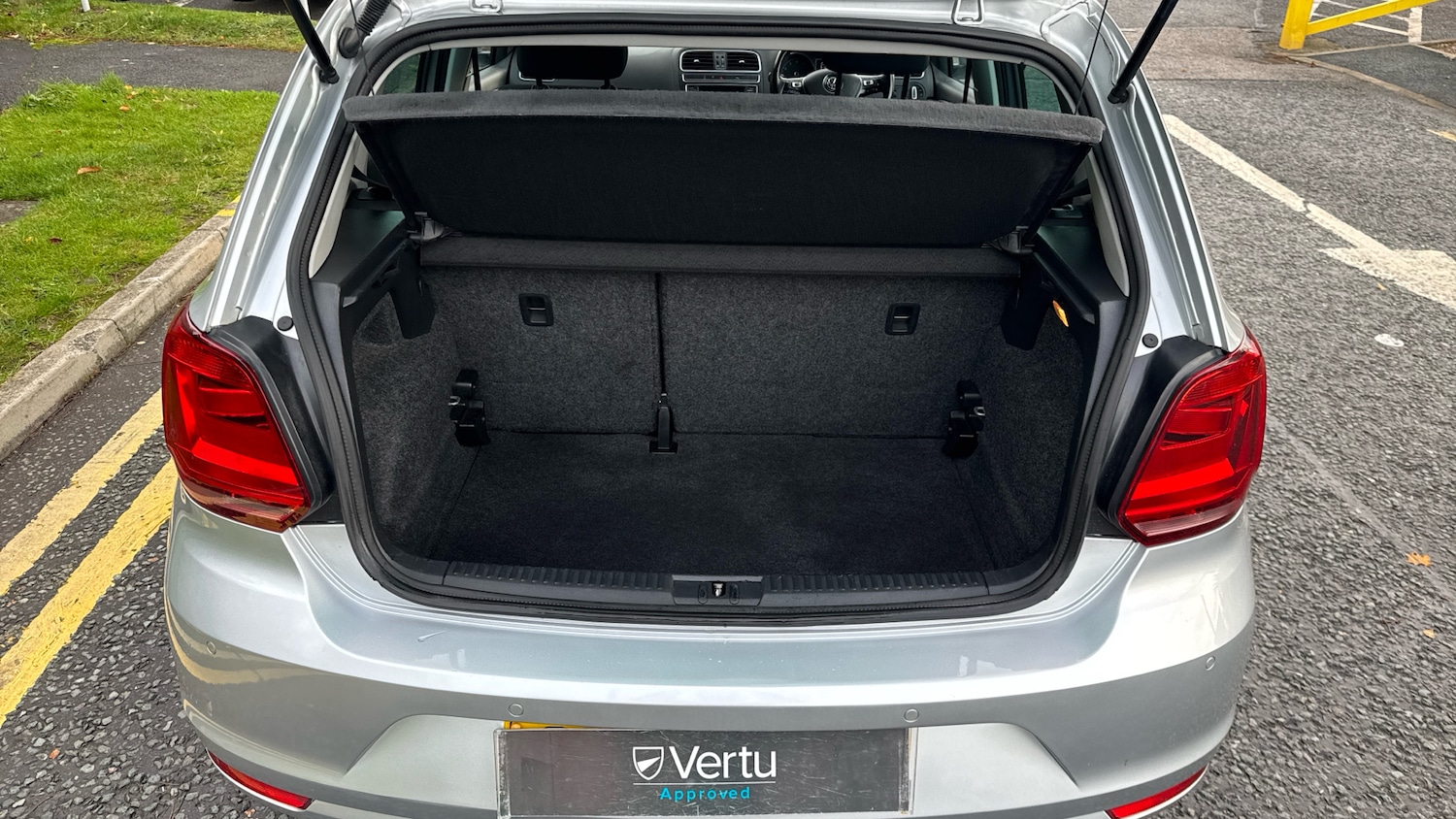 Used Volkswagen Polo 2017 for sale - 76461756: Photo 4