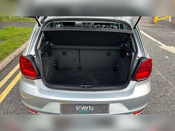 Used Volkswagen Polo 2017 for sale - 76461756: Photo