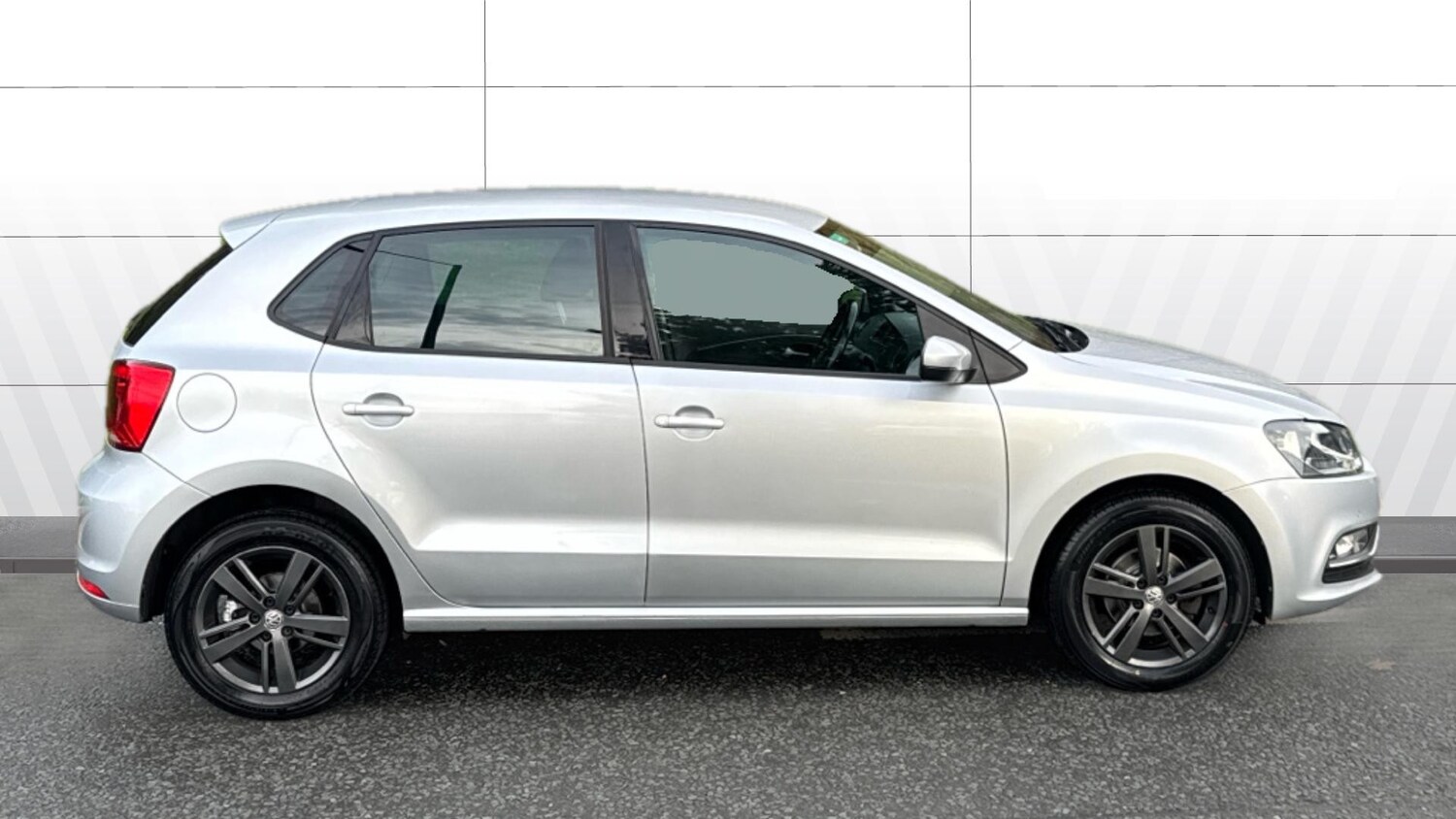 Used Volkswagen Polo 2017 for sale - 76461756: Photo 5