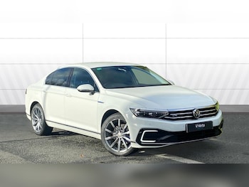 Used Volkswagen Passat 2020 for sale - 76461751: Photo