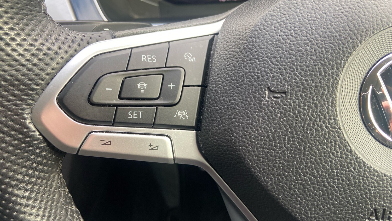 Used Volkswagen Passat 2020 for sale - 76461751: Photo 34