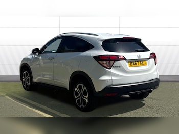 Used Honda HR-V 2017 for sale - 78668379: Photo
