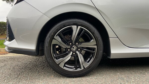 Used Honda Civic 2019 for sale - 76263198: Photo 9