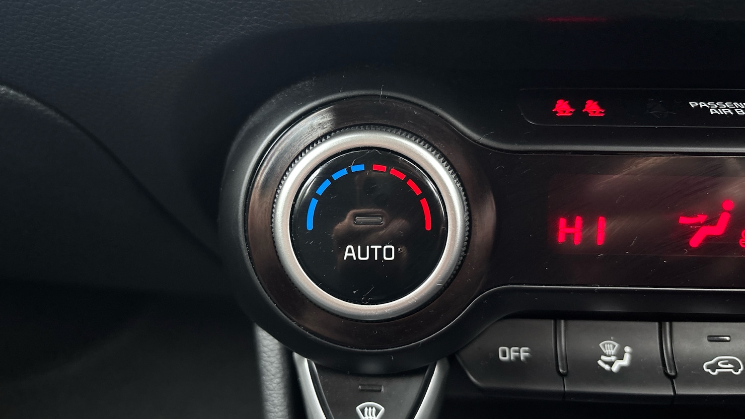 Used Kia Picanto 2023 for sale - 76354942: Photo 20