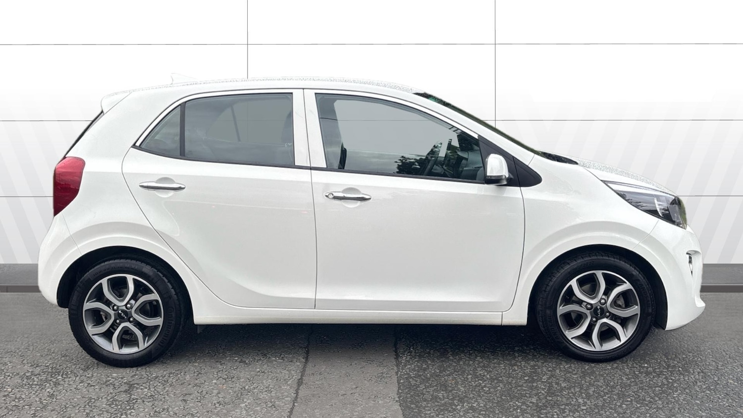 Used Kia Picanto 2023 for sale - 76354942: Photo 5