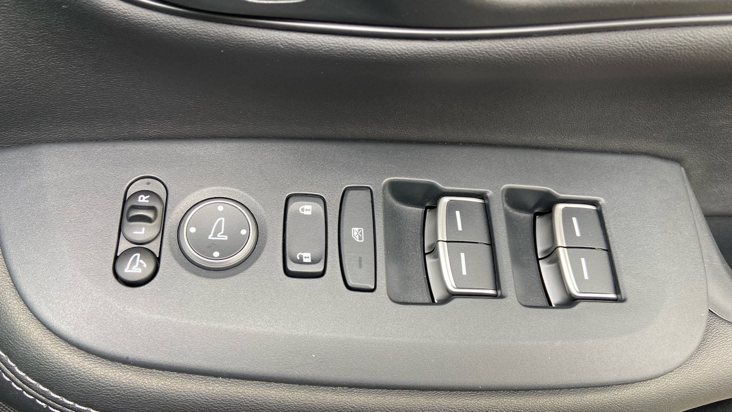 Used Honda ZR-V 2024 for sale - 76422252: Photo 16