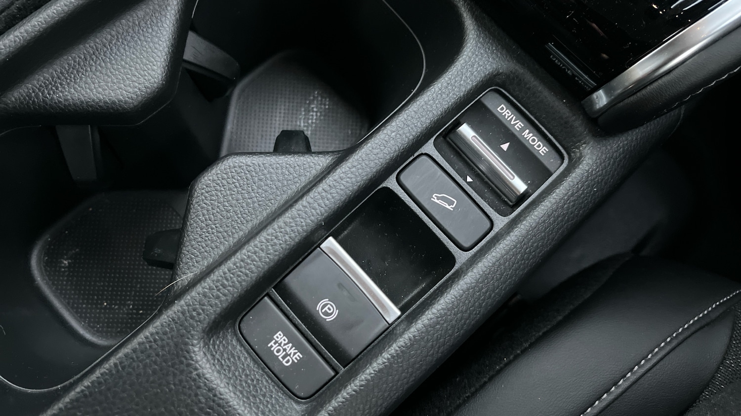 Used Honda HR-V 2025 for sale - 76983840: Photo 25