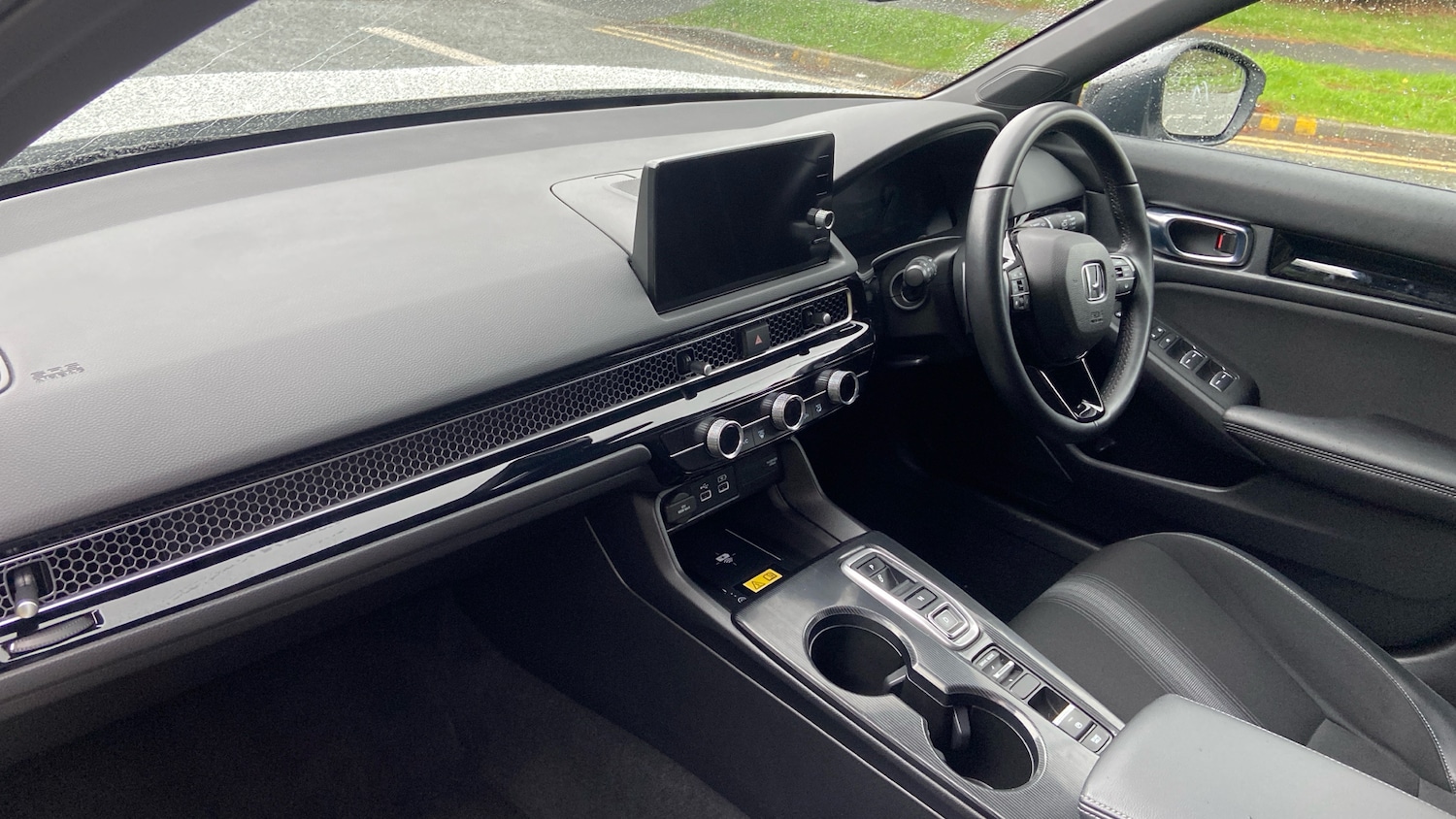 Used Honda Civic 2022 for sale - 76585626: Photo 2