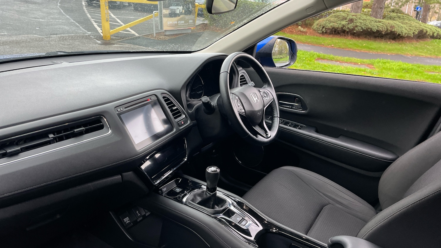 Used Honda HR-V 2020 for sale - 76578076: Photo 2