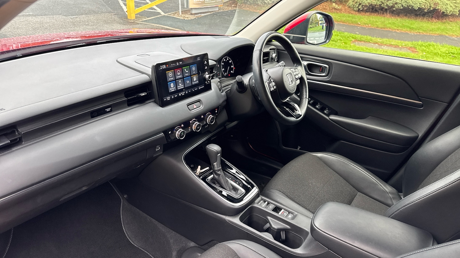 Used Honda HR-V 2023 for sale - 76684774: Photo 2