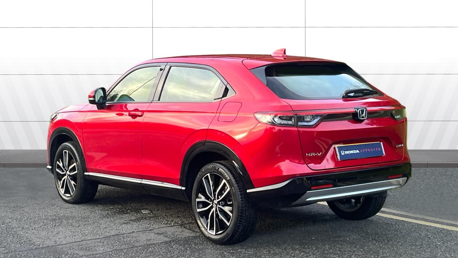 Used Honda HR-V 2024 for sale - 76910919: Photo 2