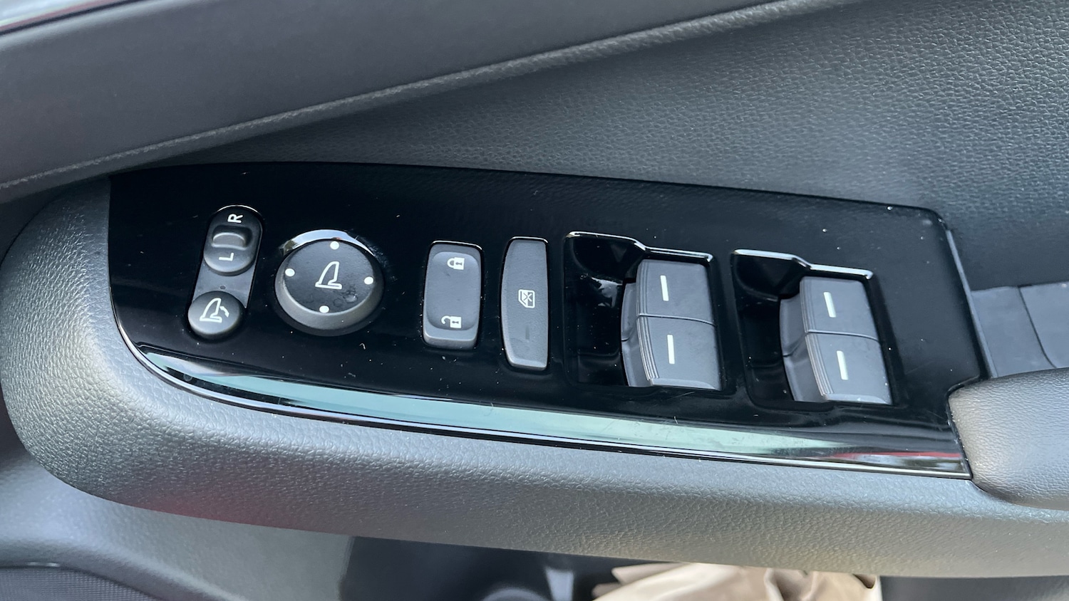 Used Honda HR-V 2024 for sale - 76910919: Photo 26