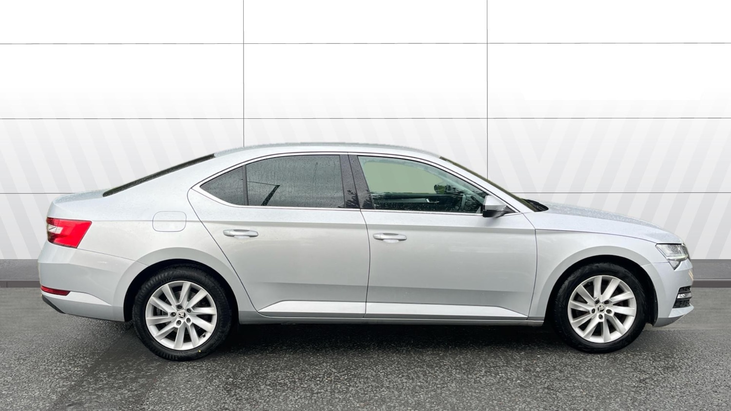 Used Skoda Superb 2020 for sale - 76791717: Photo 5