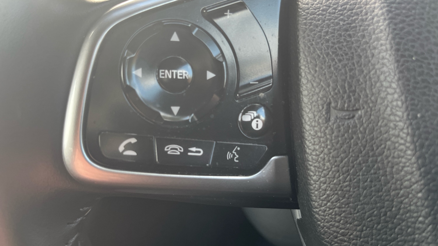 Used Honda CR-V 2020 for sale - 76422254: Photo 26