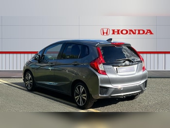Used Honda Jazz 2017 for sale - 76156553: Photo 3