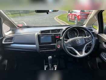 Used Honda Jazz 2017 for sale - 76156553: Photo 4