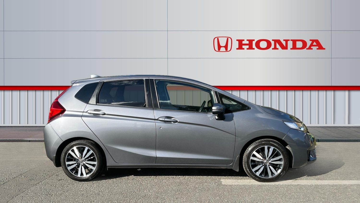 Used Honda Jazz 2017 for sale - 76156553: Photo 5