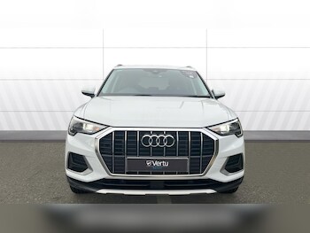 Used Audi Q3 2023 for sale - 76998785: Photo