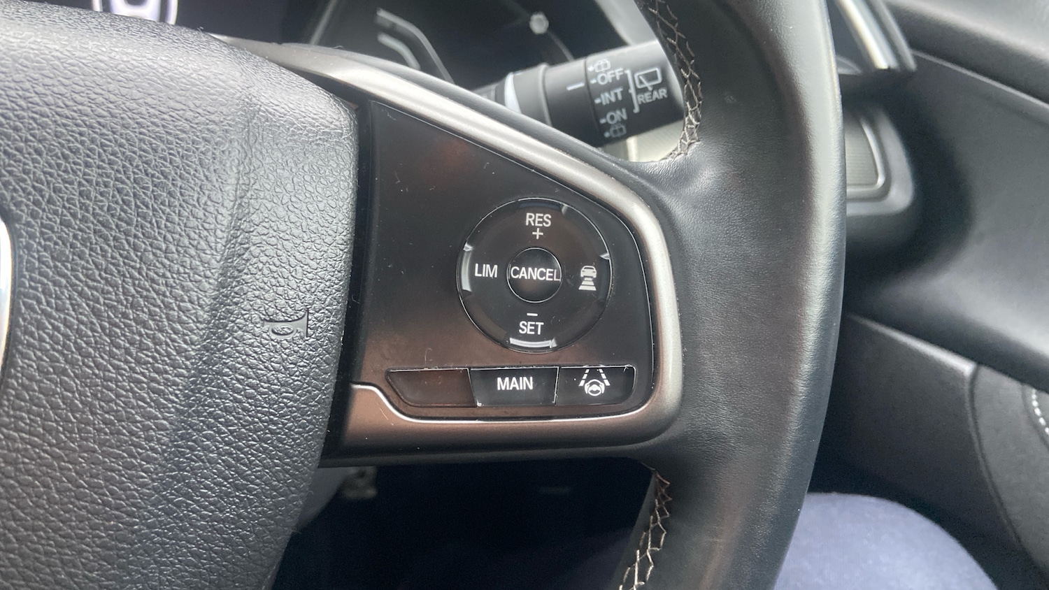 Used Honda Civic 2019 for sale - 76694185: Photo 24