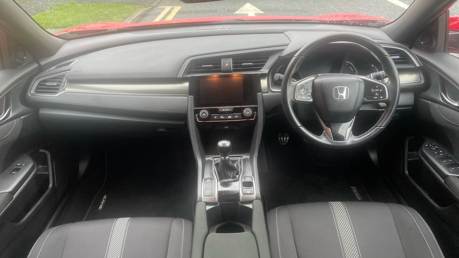 Used Honda Civic 2019 for sale - 76694185: Photo 4