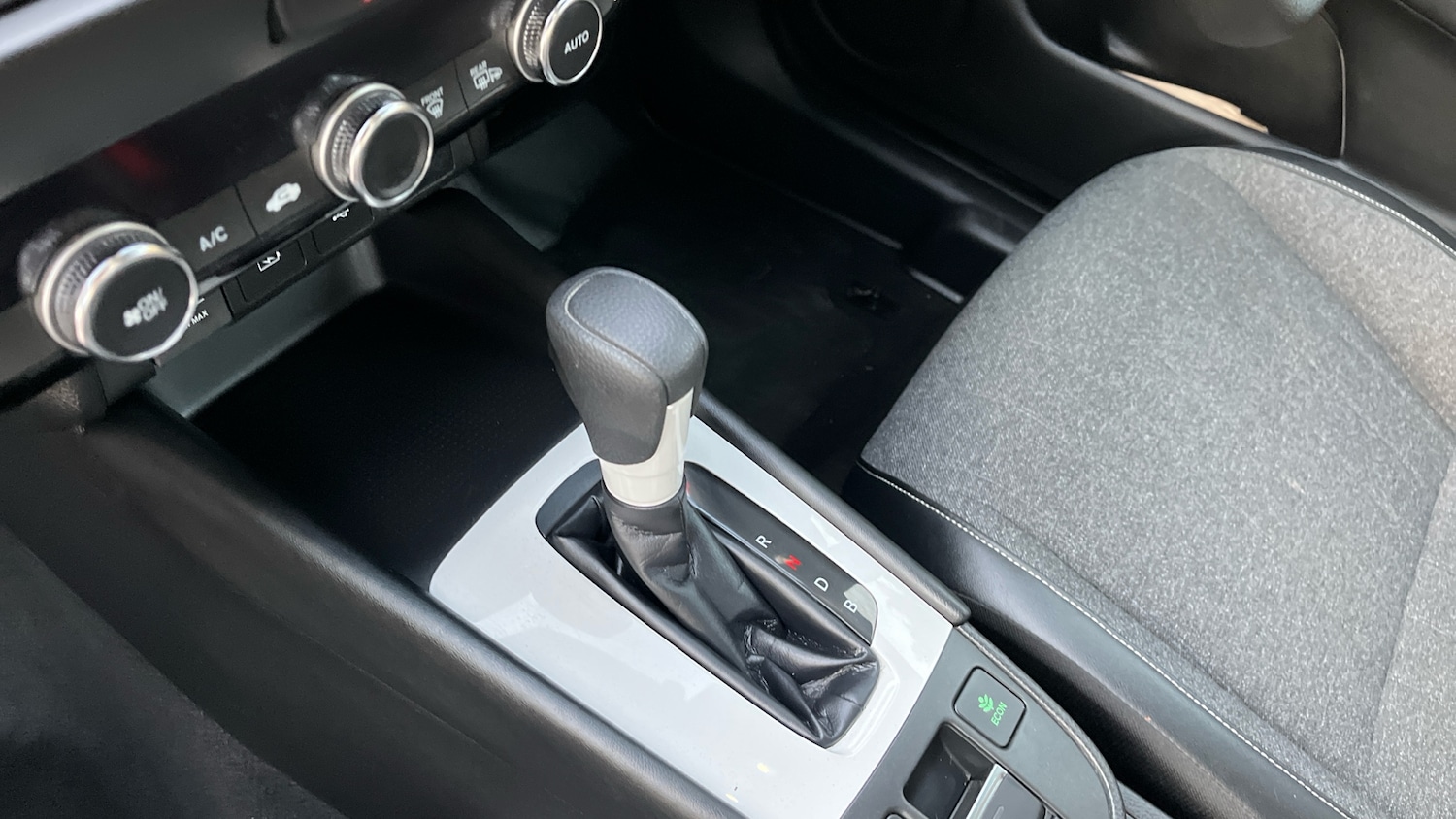 Used Honda Jazz 2021 for sale - 76927117: Photo 13