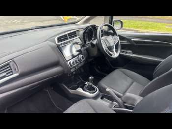 Used Honda Jazz 2018 for sale - 74902980: Photo