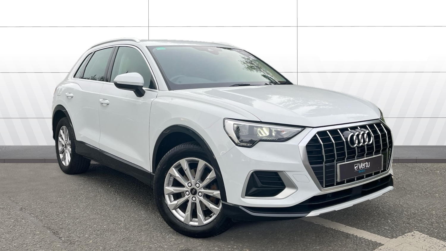 Used Audi Q3 2023 for sale - 76374604: Photo 1