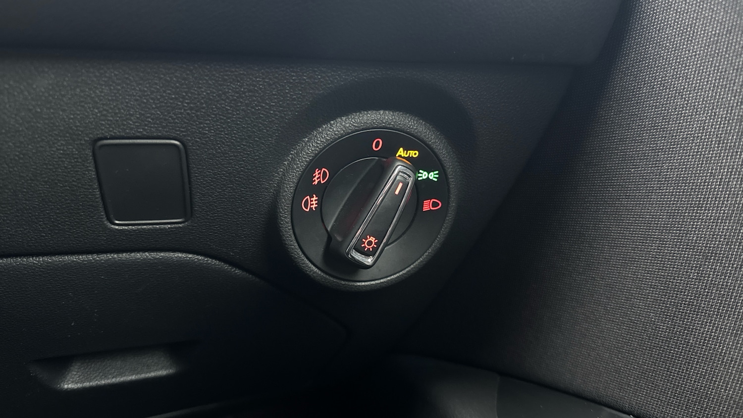 Used SEAT Leon 2019 for sale - 77460215: Photo 26