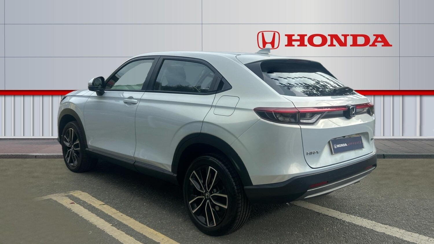Used Honda HR-V 2023 for sale - 76170355: Photo 3