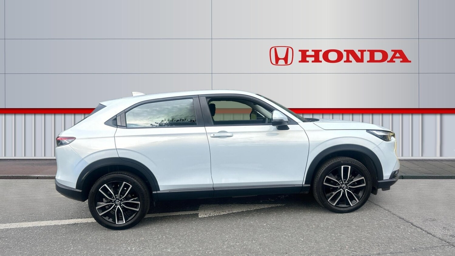 Used Honda HR-V 2023 for sale - 76170355: Photo 5