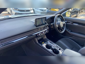 Used Honda Civic 2022 for sale - 76184309: Photo 2