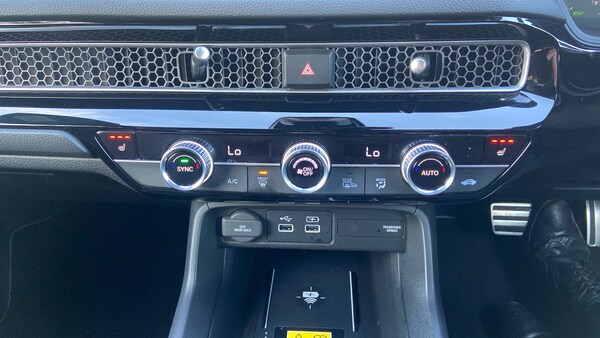 Used Honda Civic 2022 for sale - 76184309: Photo 34