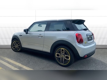 Used MINI Hatch 2021 for sale - 79439001: Photo