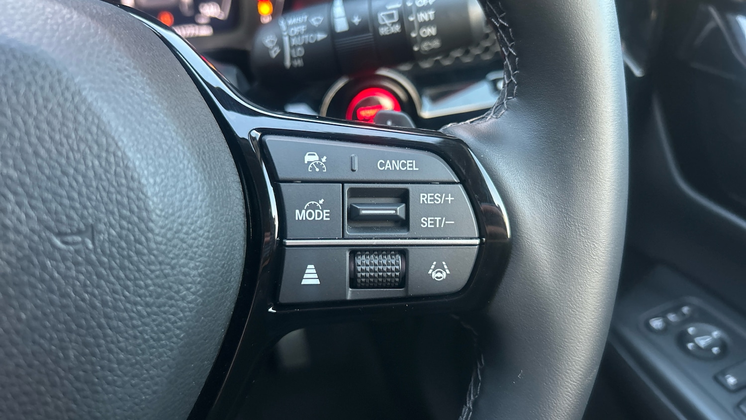 Used Honda CR-V 2024 for sale - 77061547: Photo 29