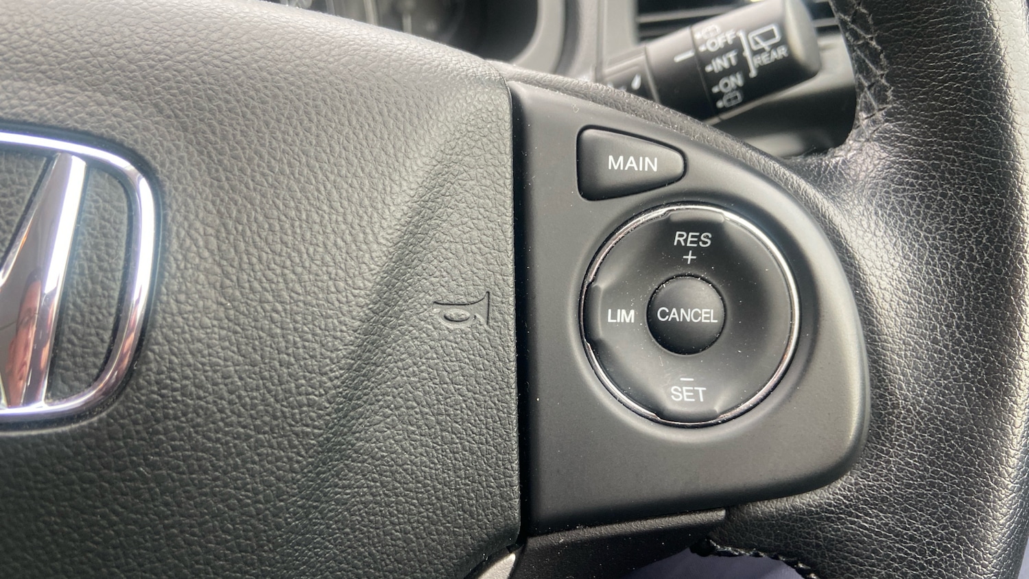 Used Honda CR-V 2017 for sale - 76076255: Photo 17
