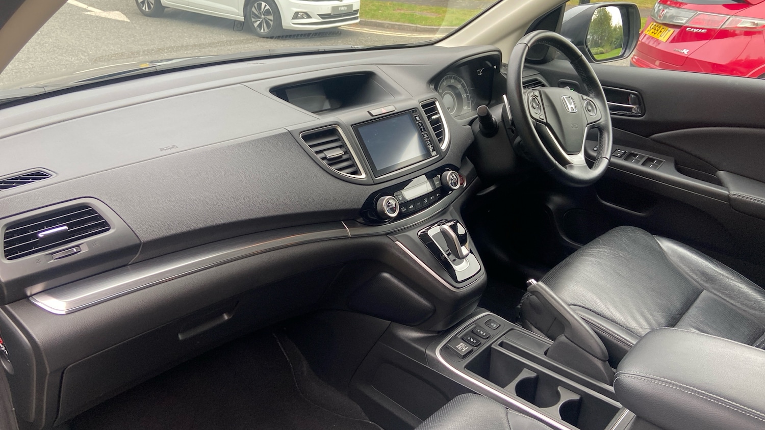 Used Honda CR-V 2017 for sale - 76076255: Photo 2