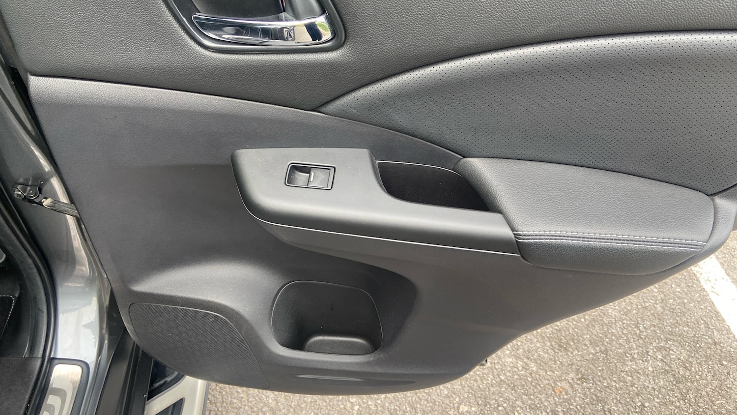 Used Honda CR-V 2017 for sale - 76076255: Photo 25